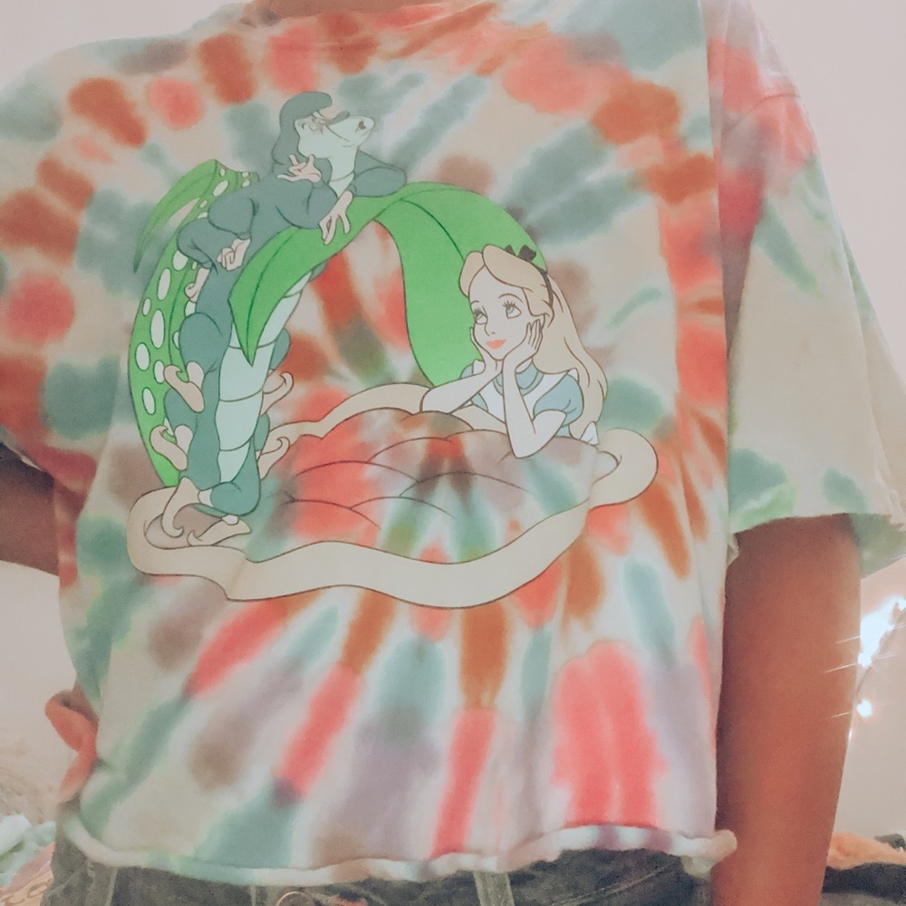cropped tee